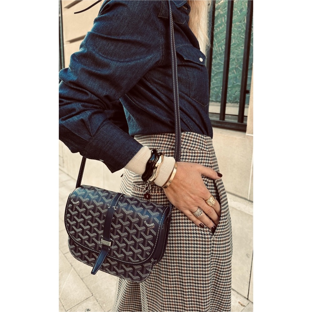 designer-inspired bag black